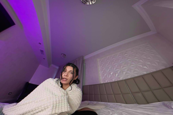 VRDome: Yummy Miha - What a Girl Wants