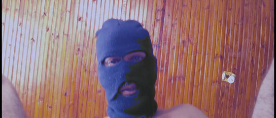 Stink HairyMale: Müzik Videosu Gizli Maskarado