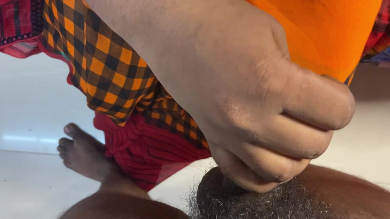 Angoori: Lần đầu tiên làm tình Ấn Độ