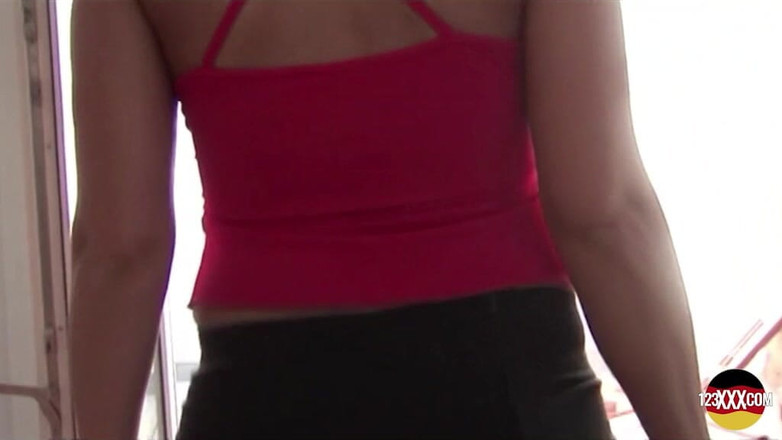 123XXX - 100% Amateurs: Handy Man šuká sexy blondýnku