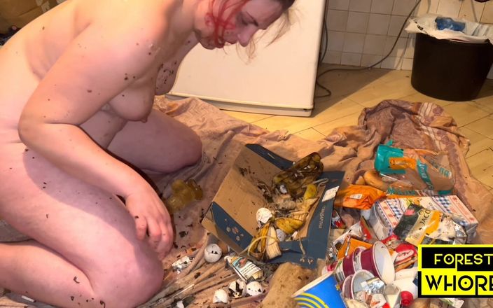 Forest-Whore: Mi estúpido cerdo # 6 comiendo basura