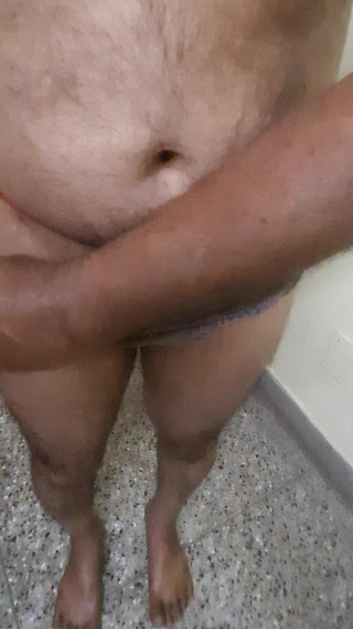 Nandhini She: Esfregando minha