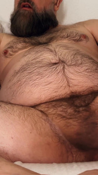 Mostrando seu tesão gordo para meninos na cam - cheirando gozando