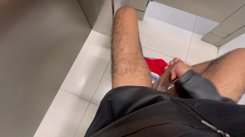 vergar4_daviid: Masturbându-se în Aero