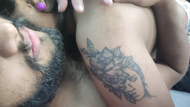 Vaishnavysharunraj: Menina seduz garoto e fazendo romance com duro boquete