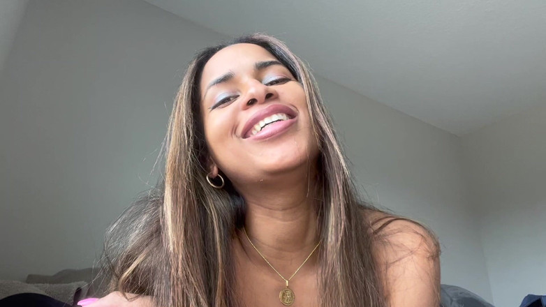 Mya Mula Goddess: Você é minha xícara de cuspe whiteboi