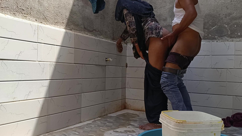 Bhabhi UP: Kocası dışarı çıkmış