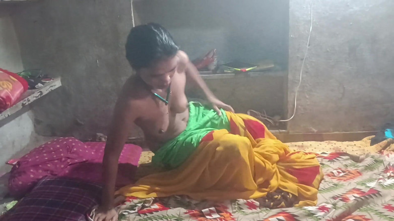 Hsar9898: Desi Bengali Hot Bhabi