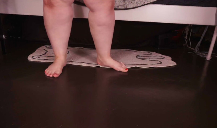 AssGives: I Walk Barefoot