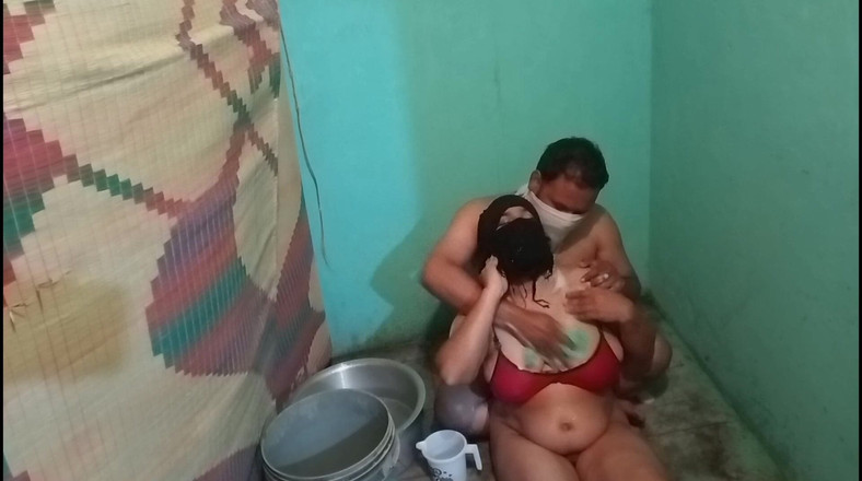 Gulaab: インドの太った義理の叔父によるバビジシャワーセックス