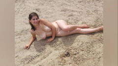 ExpressiaGirl: Velká prsa blikající venku Z Expressiagirl!