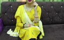 Saara Bhabhi: Indische Desi bhabhi wird von ihrem Devar sehr geil, sexy...