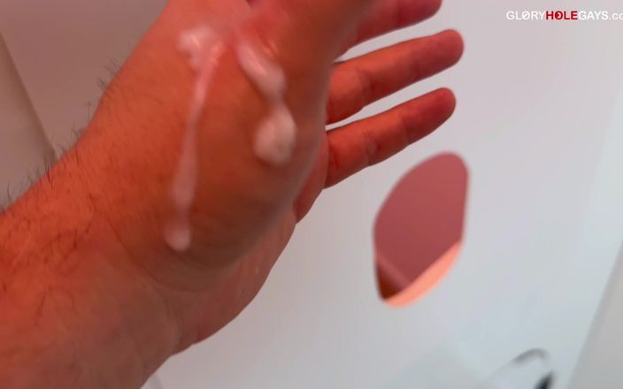 GLORYHOLEGAYS: Anh ta tuyên bố là thẳng thắn - nhưng sau đó anh...