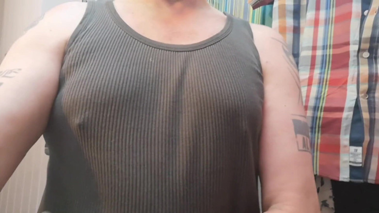 Monster_Meat_: 젖탱이로 펌핑하는 새로운 장난감