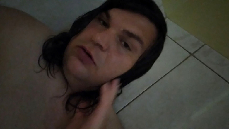 Ziasavv: Zblízka mých prsou a mého velkého tvrdého klitorisu