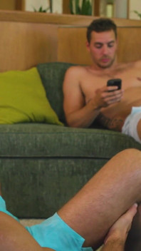 Nextdoorstudios Seks hari jadi