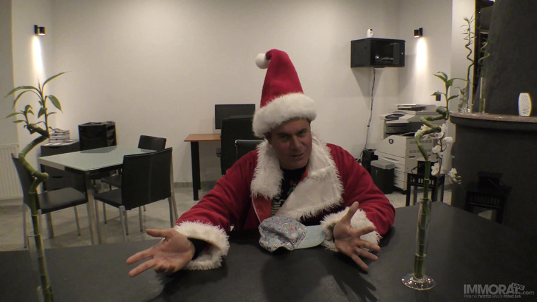Immoral POV: Ho ho ho! Elf bangs mega busty big clit Chloe...