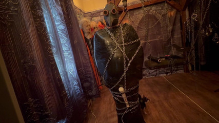 Aaexperiencesltd: Del 1: - Domina Satana &Påse Man Paletter Svep och Kedjor.