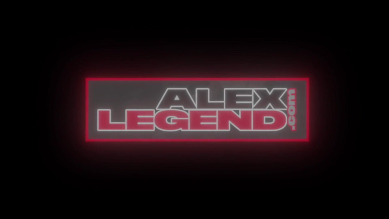 Alex Legend: Curvilínea ruiva fode pau maciço para facial!