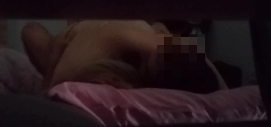 WesternSerbia: पत्नी dudlq I Jase kurac की चुदाई और सवारी कर रही है।