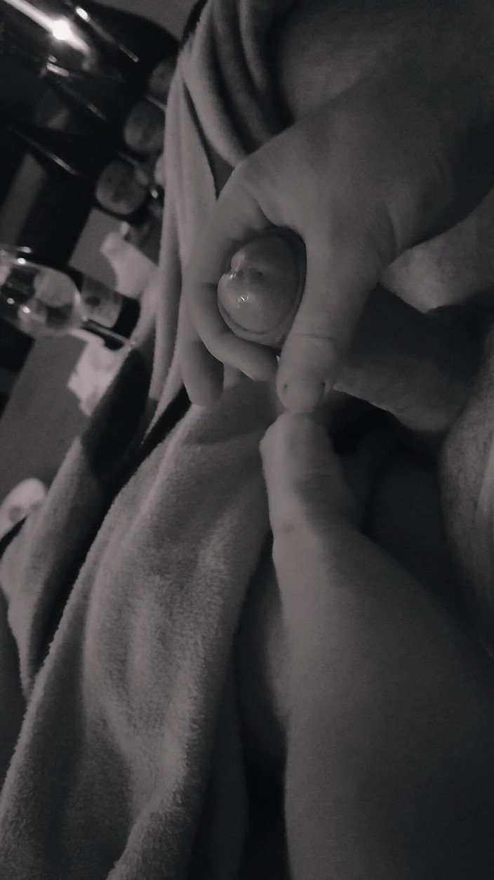 Tadass: Ze heeft de hele nacht met mijn penis gespeeld