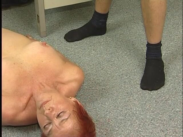 Xfucks: Perforado por una polla gruesa