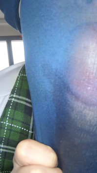 Katy universitária aprende boquete com meia-calça