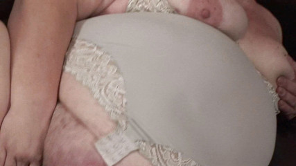 Time To Jerk Off: Tombul olgun orta yaşlı seksi kadın sert domaltılarak sikiliyor