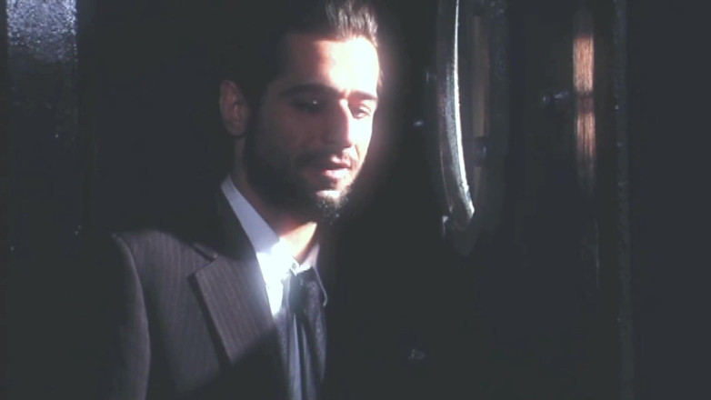 Inthe MILF room: Roberta Gemma rucha się z mężem, podczas gdy chłopiec obserwuje...