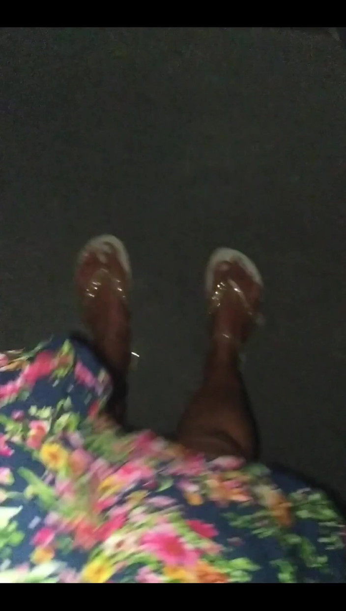 KiffaFeet: Orang-orang di Rumah