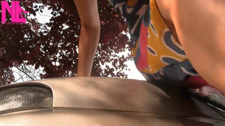 Nyllady: Smyslné honění v mých růžových Birkenstock žabkách