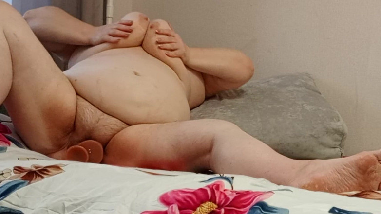 Zona901: Üvey annenin sabahı mastürbasyonla başladı