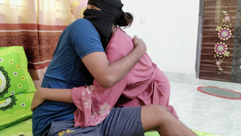 HottyKisku02: Desi hijabi tante ist das sexgeheimnis der tante hinter engen...