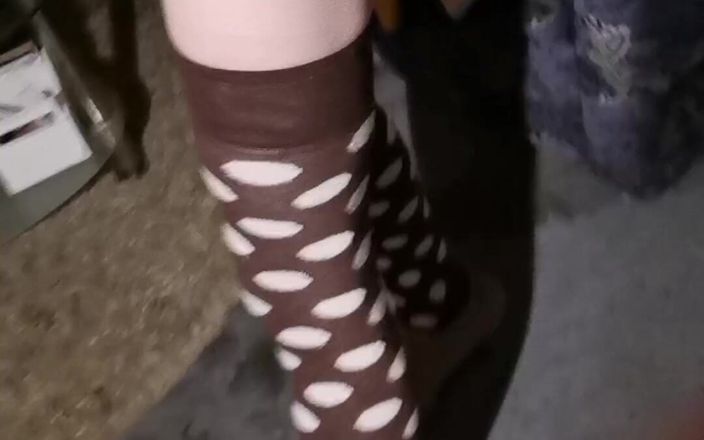 Dominique 4: I'm New
