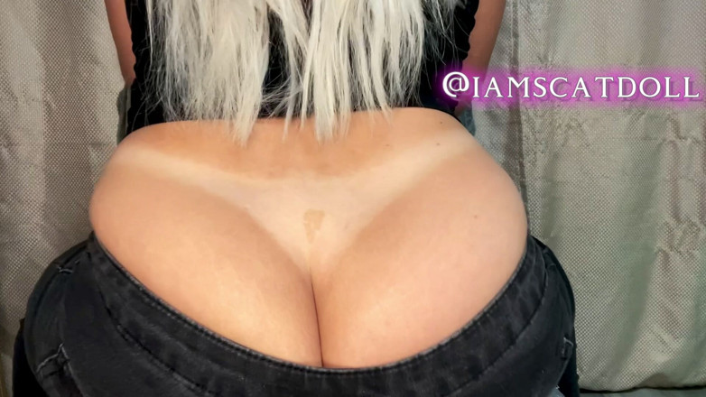 iamdirtydoll: Delightful Buttcrack Farts Unleashed!