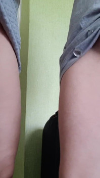 Vsadili jsme se na to, kdo stříká rychleji, a oba jsme prohráli, protože jsme stříkali najednou