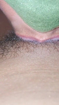 Ateşli bebeğin xxx mms'de erotik oral seksi