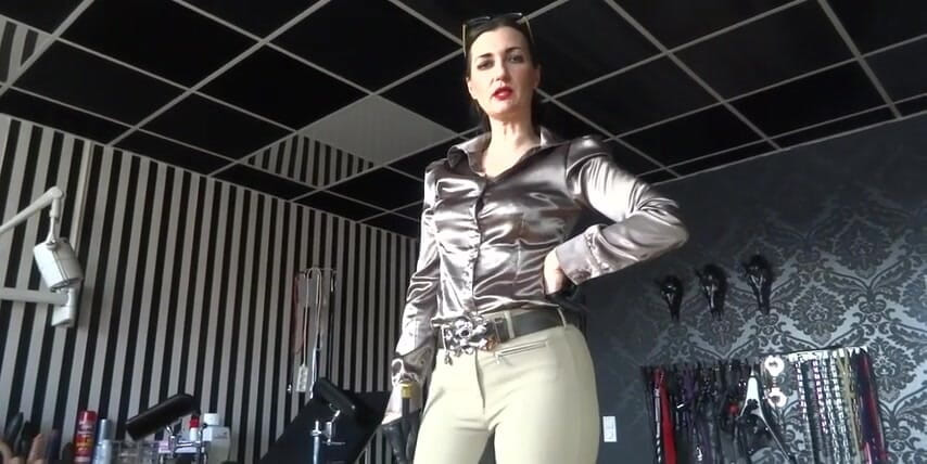Lady Victoria Valente: Cum for the Spurslady