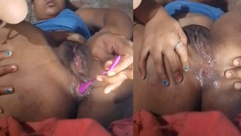 Human creator: 振动器性爱玩具将振动器插入你的阴户并抽干阴道水