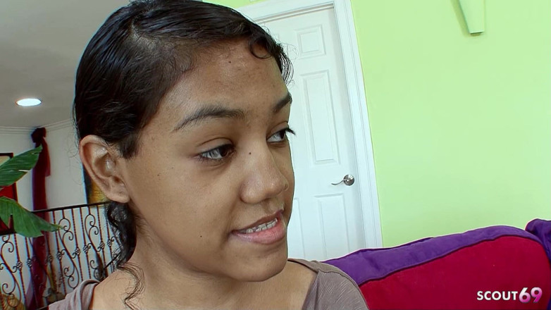 Full porn collection: La teen latina tettona jasmine con la pelosa viene scopata...