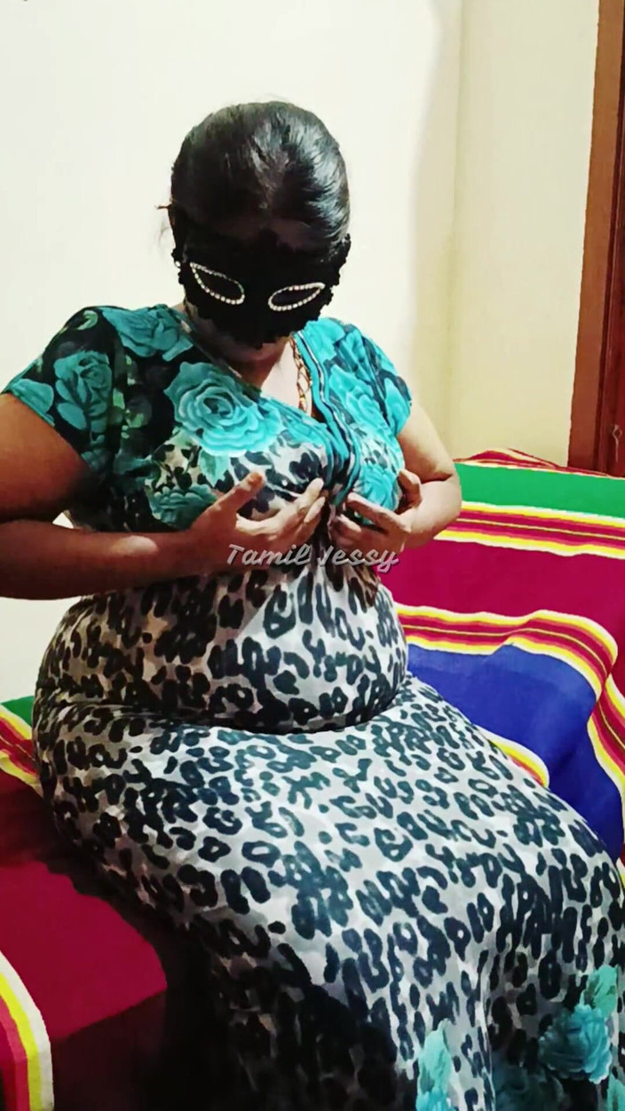Tamil Jessy: दोस्त का सरप्राइज विजिट 3