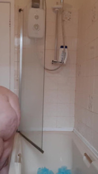 SSBBW 배꼽 흔들기 및 흔들기
