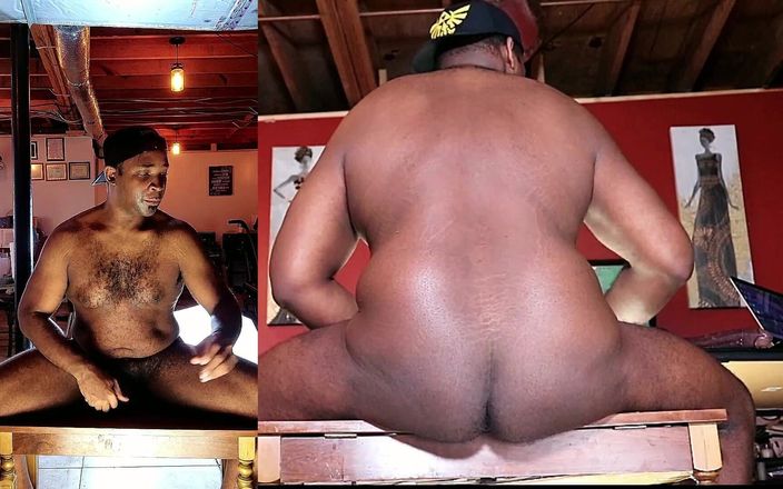 Blkbamaboi73: Big Booty Jock Gapping &amp; Bouncing Ass While Playing the Game