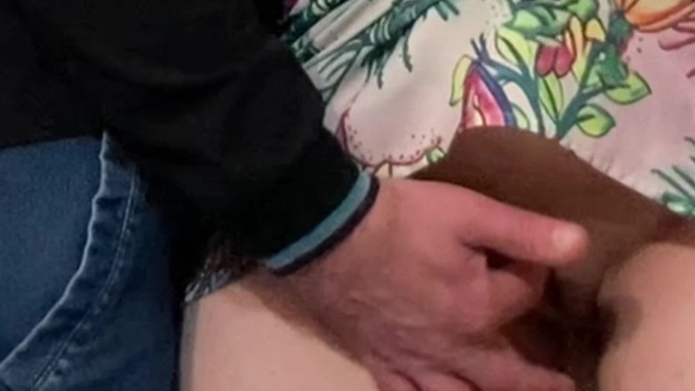 Niki studio: Fantazie v metru! Dívka dostane její kundičku prstěnou od cizince