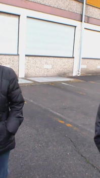 Rondborstige milfs werden volledig in de auto geneukt, compilatie