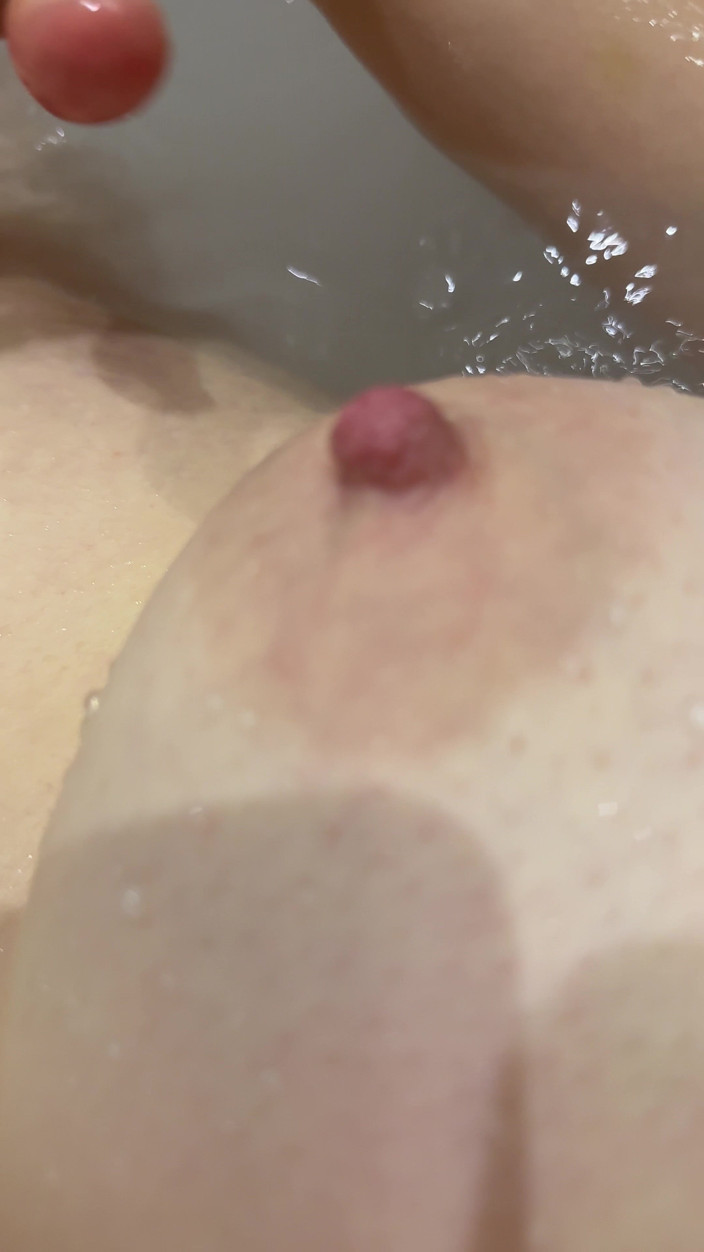 SweetLucy96: 내 보지를 완전히 매끄럽게 면도해