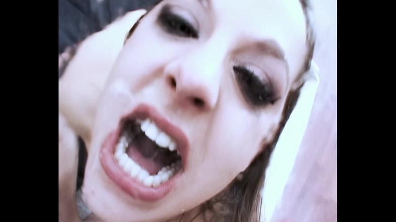 Blitzporn: Poppy Morgan Prende Un Grosso Cazzo Duro Nel Suo Piccolo...