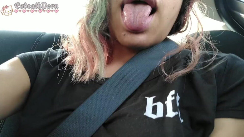 Esdeath: Ich stieg in den Uber in mein höschen und der...