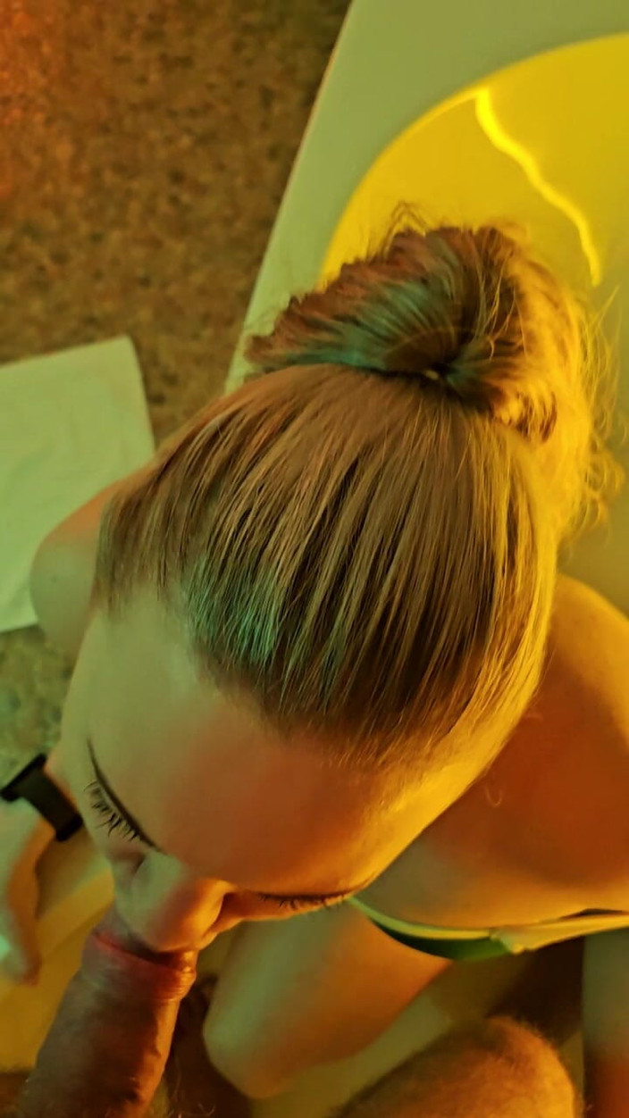 Flexble Hanna: Čůrání a stříkání