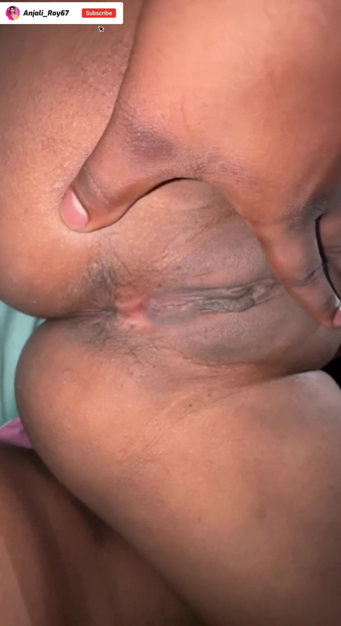 Anjali_Roy 67: Sus tetas son tan grandes hoy que va a ser...